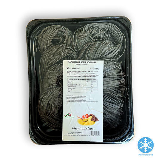 Tagliatelle Sepia - schwarze Pasta mit Tintenfisch Tinte
